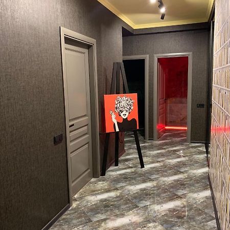 Apartments Lux In City Center إلفيف المظهر الخارجي الصورة