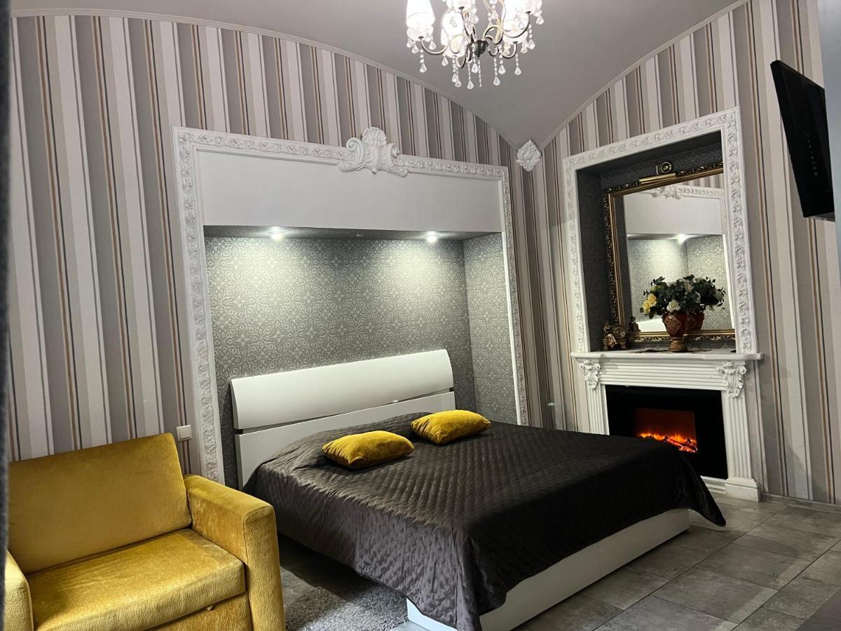 Apartments Lux In City Center إلفيف المظهر الخارجي الصورة