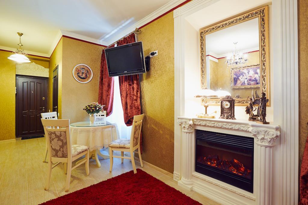 Apartments Lux In City Center إلفيف الغرفة الصورة